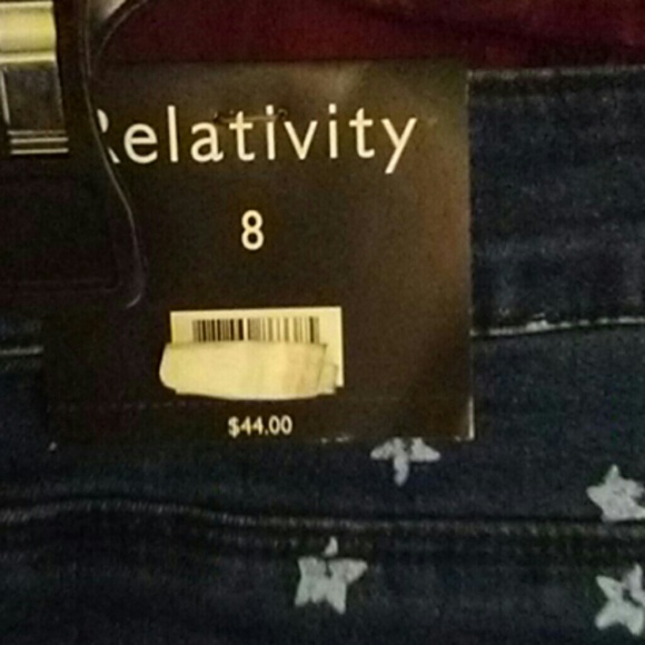 Shorts - Picture 3 of 3